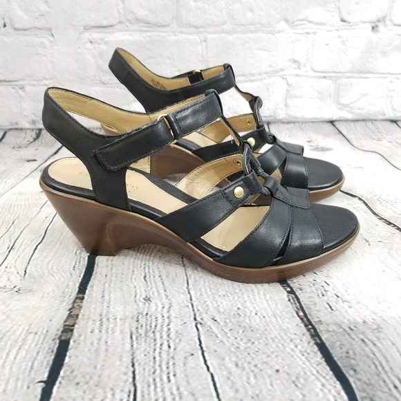 Easy Spirit Shoes - Easy Spirit Black Balasanat Leather Sandals, Size 7.5W